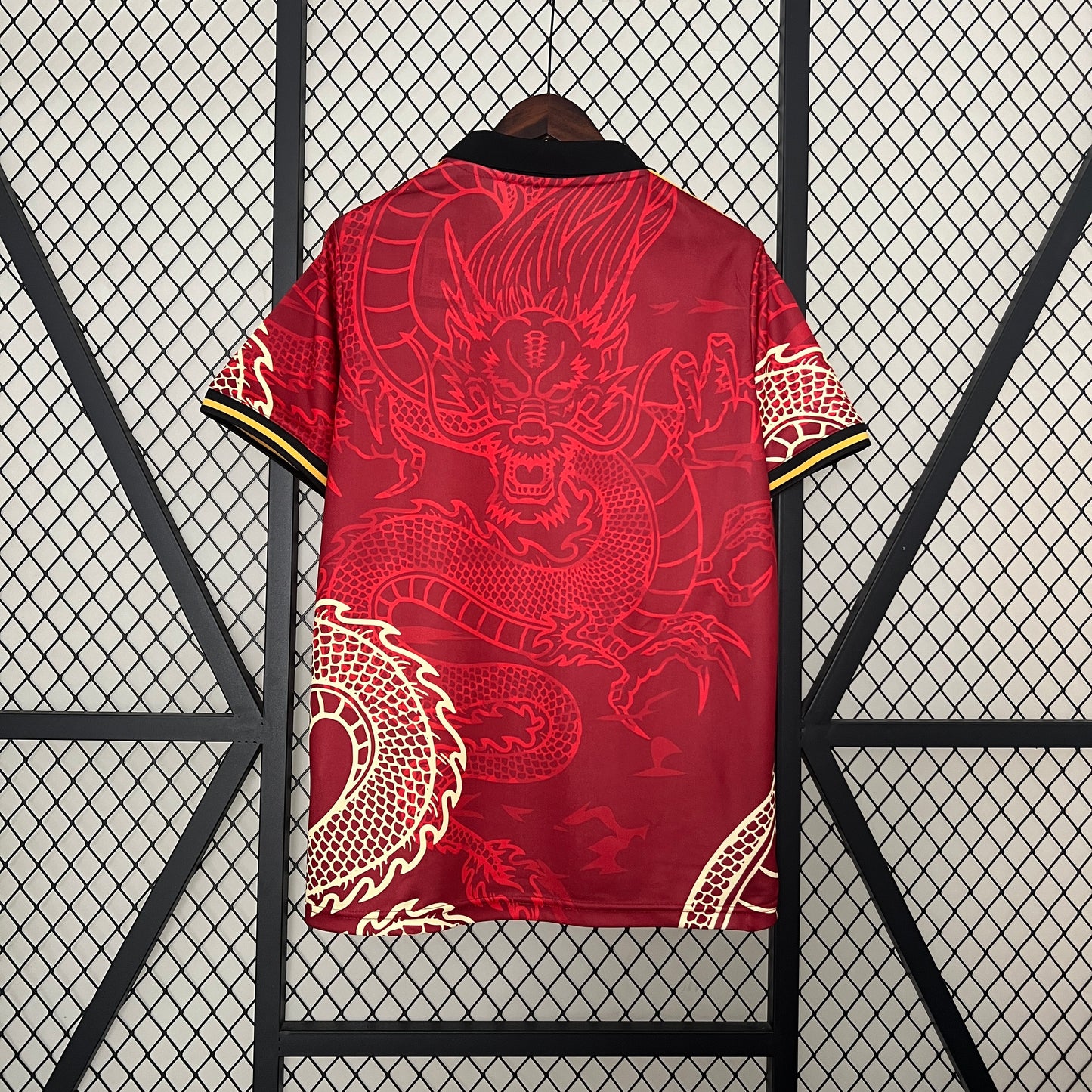 Real Madrid Concept « Rouge » 2024/2025