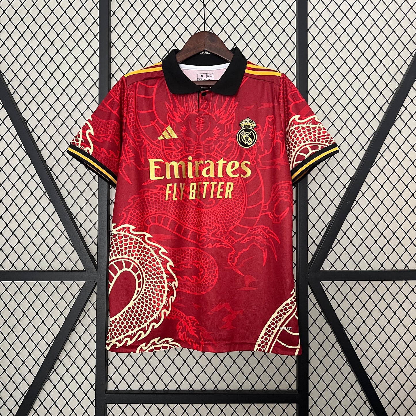 Real Madrid Concept « Rouge » 2024/2025