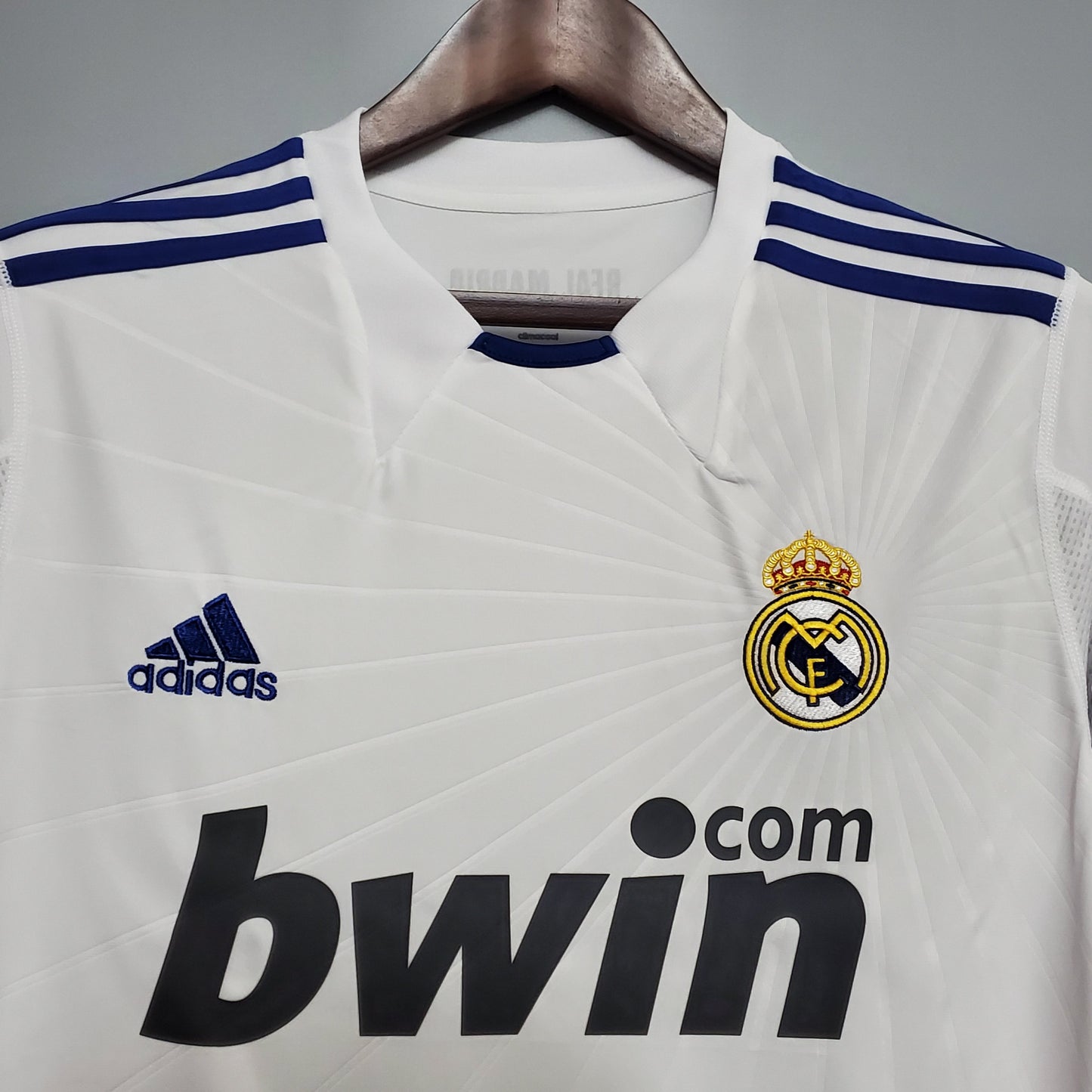 Real Madrid Retro Home 2010/2011
