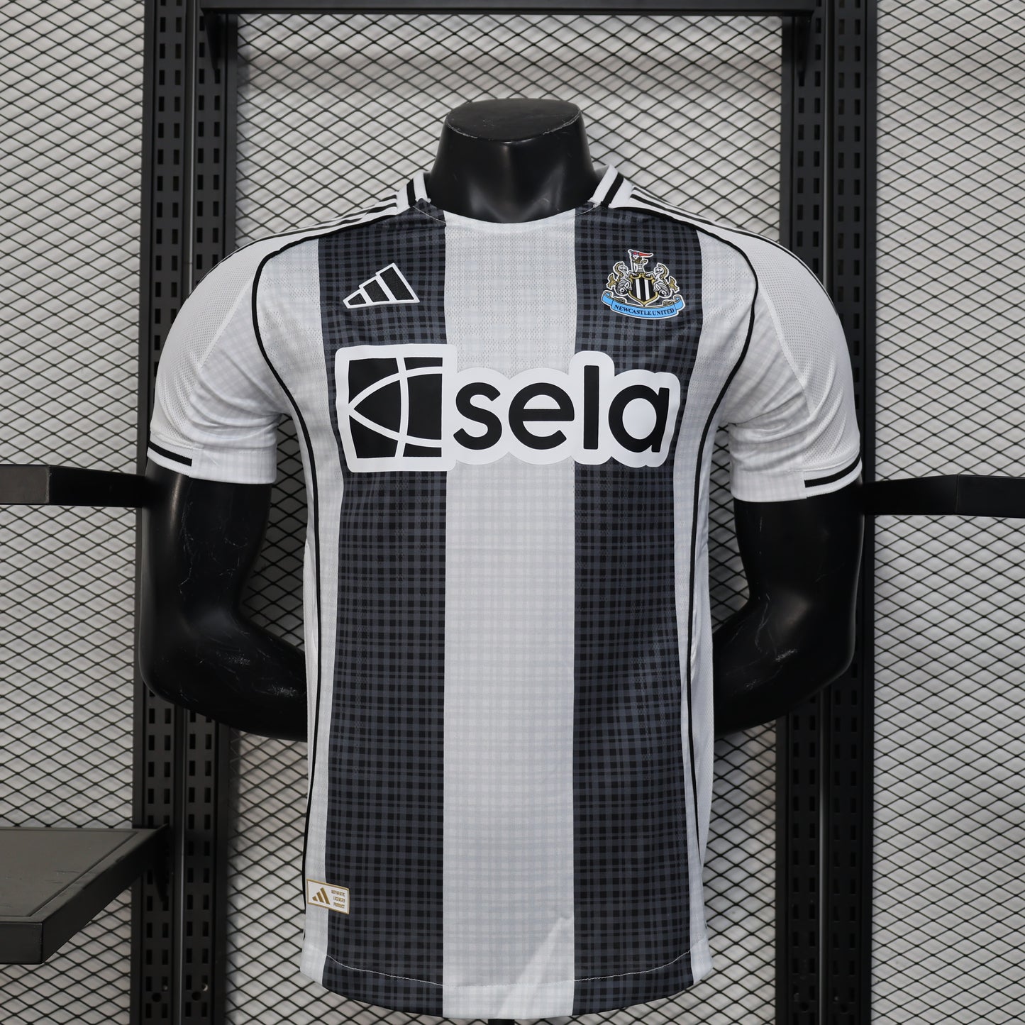 Newcastle Player Home 2025/2026
