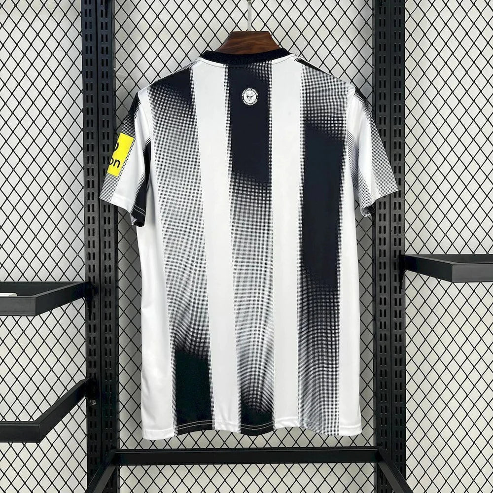 Newcastle Home 2025/2026